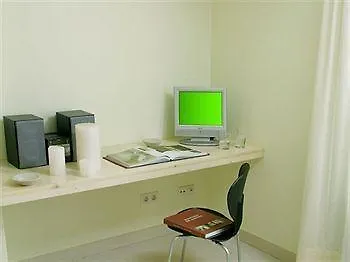Apartamentos Med Ramblas Barcelona España