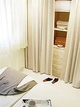 Apartamentos Med Ramblas Barcelona