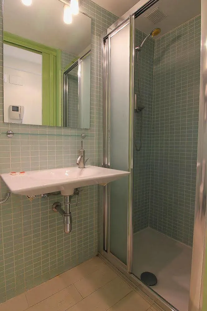 Apartamentos Med Ramblas Barcelona